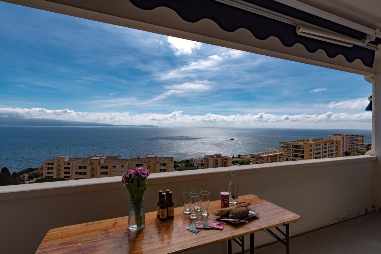 Magnifique Appartement Vue Mer, Spacieux Et Traversant Аяччо Экстерьер фото